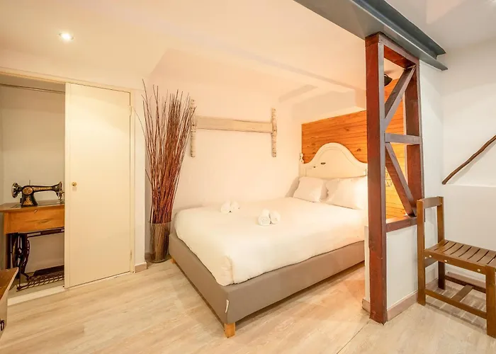 Cozy Getaway In Alfama By Lovelystay